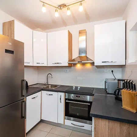 Apartment Dreamy - Free Parking Nin